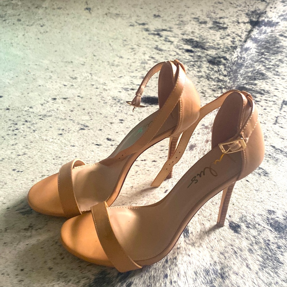 Lulu’s nude skinny heels
